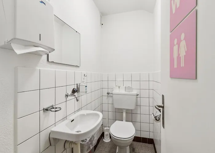 A & G Self Check-in Albergue Zurique