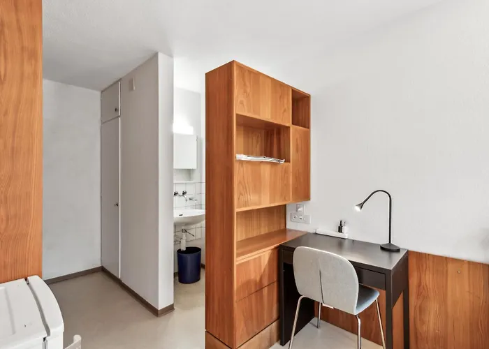 A & G Self Check-in Zurique