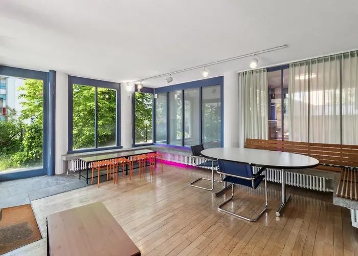 A & G Self Check-in Zúrich